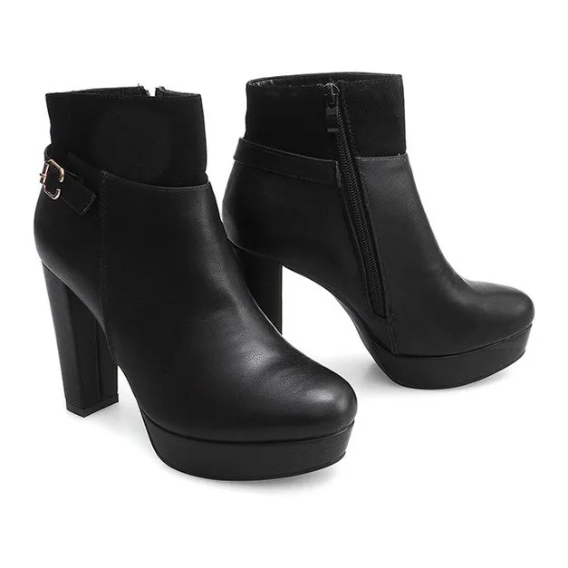 Boots On A Post 6967 Zwart